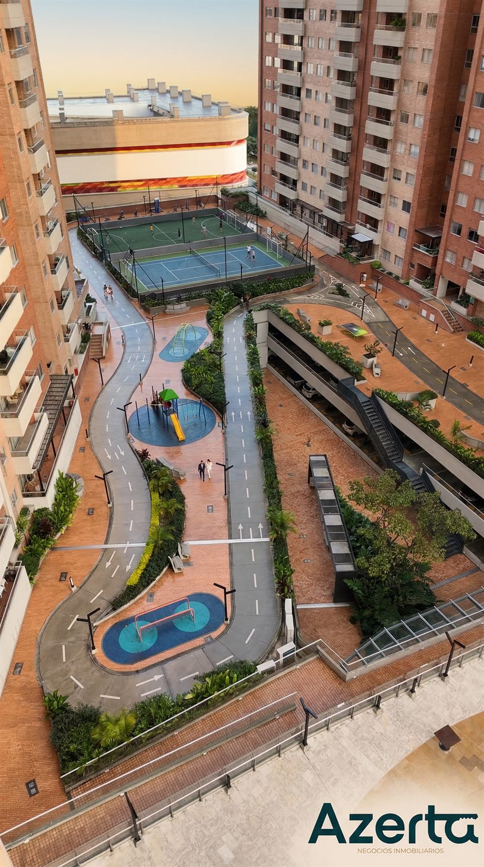 Vista aerea profesional de proyecto inmobiliario gestionado por Azerta